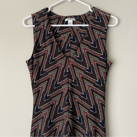 Cato Dress with Vibrant Pattern and Handkerchief Bottom Size Medium - Picture 7 of 14